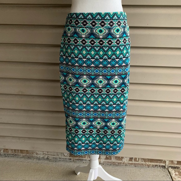 •OLIVIA BLU• Stretchy Patterned Pencil Skirt - Size Large - Picture 1 of 7
